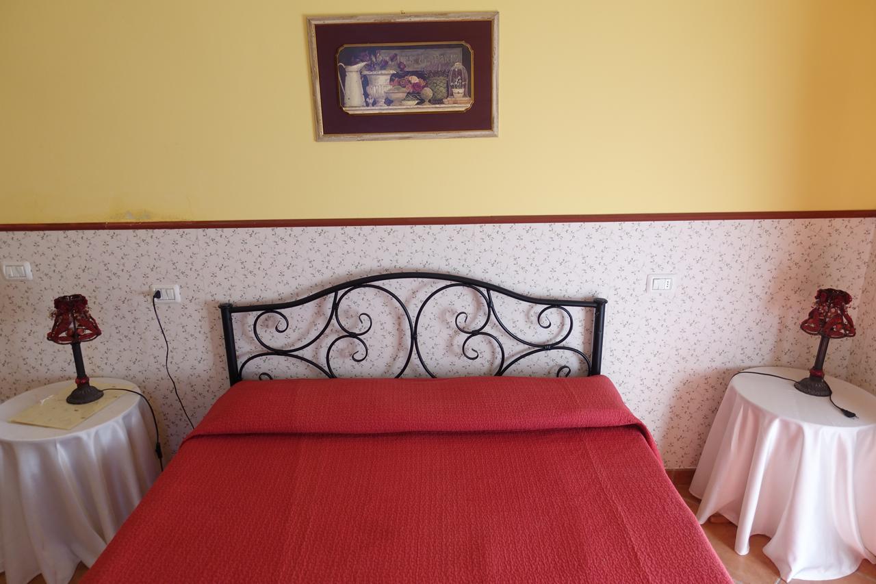 La Tenuta Del Giglio Villa Tavullia Bagian luar foto