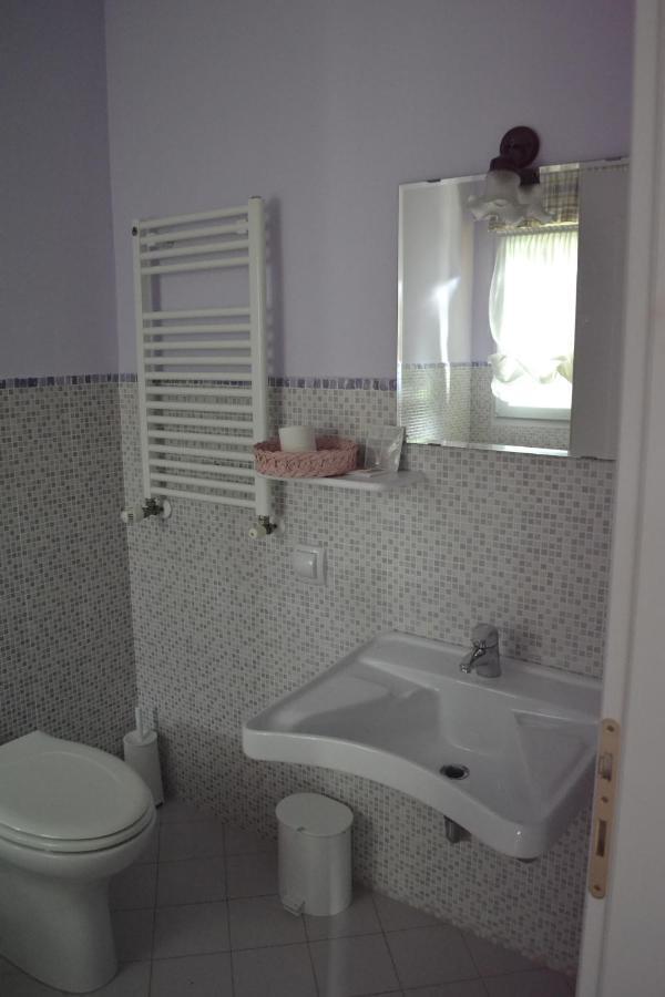 La Tenuta Del Giglio Villa Tavullia Ruang foto